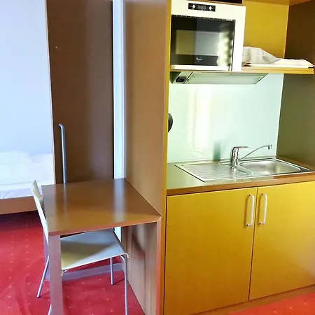 ホテル Orange Wings