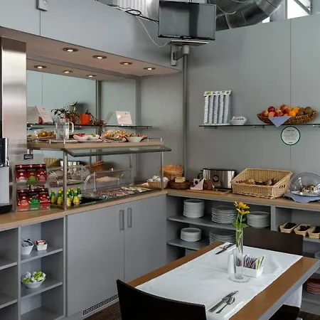 Orange Wings ホテル