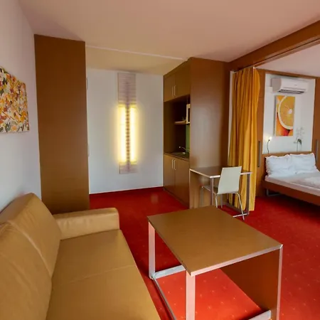 Orange Wings Krems an der Donau