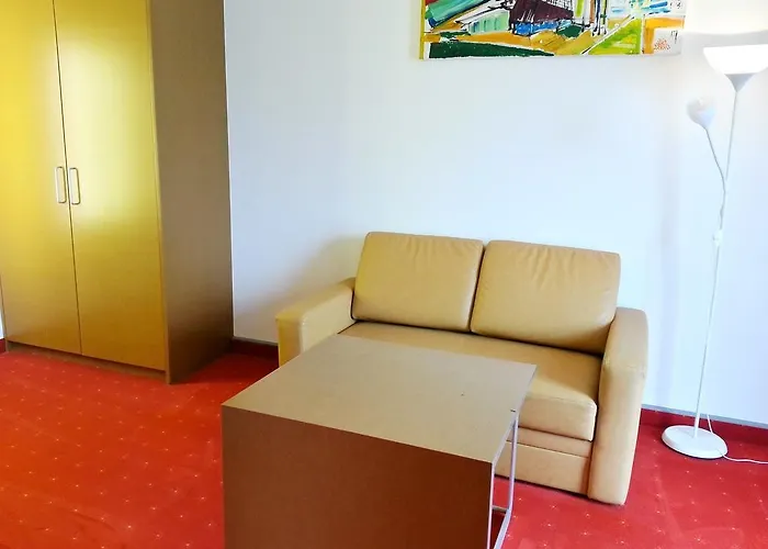 Orange Wings Hotel 3*