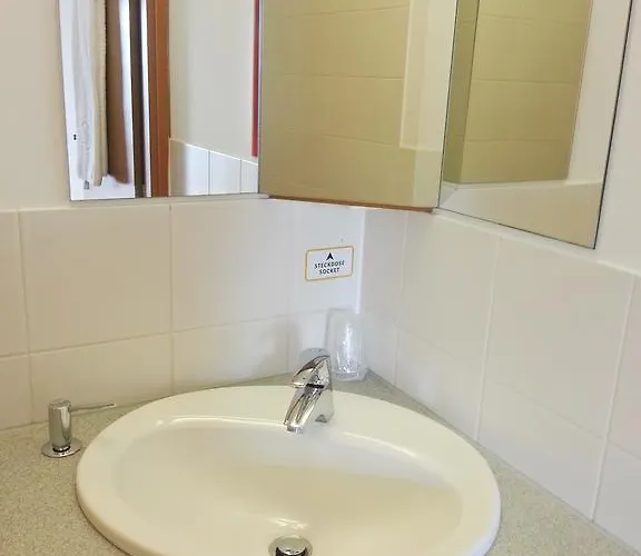 Hotel Orange Wings 3*