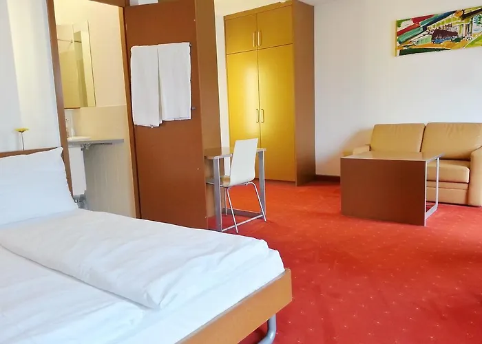 Orange Wings Hotel 3*