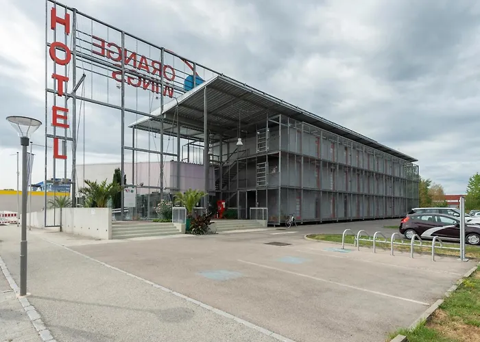 Orange Wings Hotel 3*